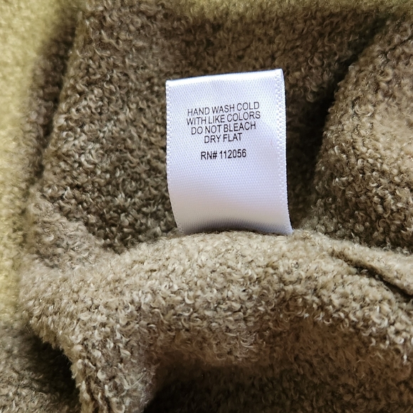 NWOT Zenana Green Super Soft Long Sweater Size M Womens - Picture 5 of 9